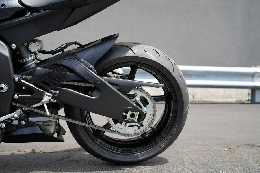 2025 Yamaha YZF-R6 RACE