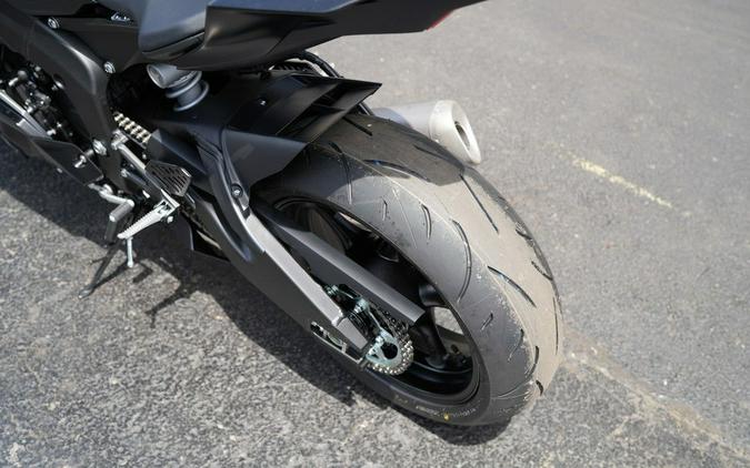 2025 Yamaha YZF-R6 RACE