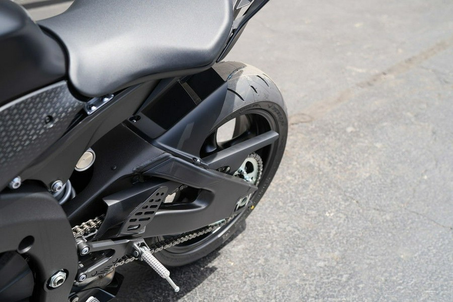 2025 Yamaha YZF-R6 RACE