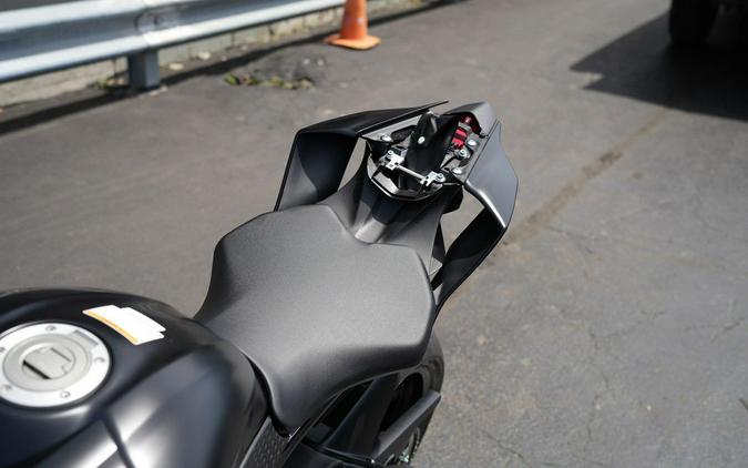 2025 Yamaha YZF-R6 RACE