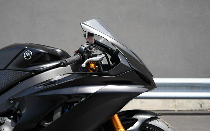 2025 Yamaha YZF-R6 RACE
