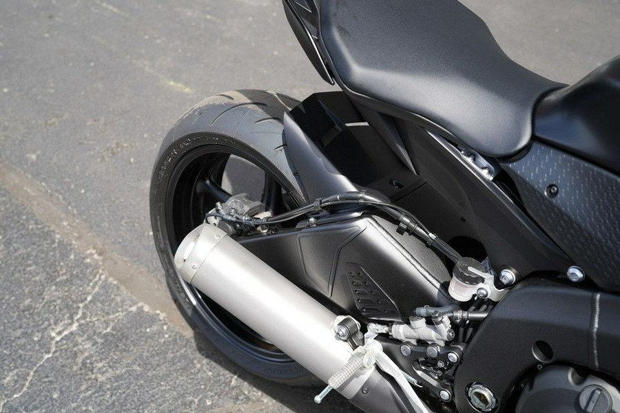 2025 Yamaha YZF-R6 RACE