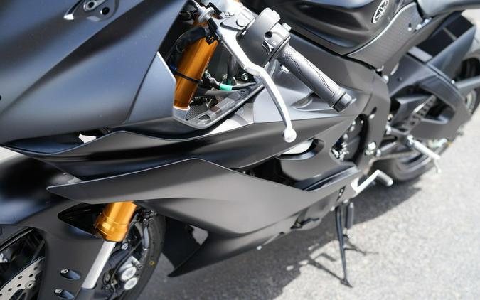 2025 Yamaha YZF-R6 RACE
