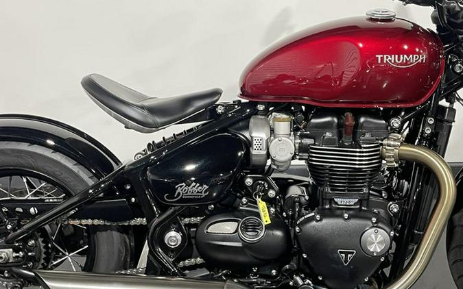 2022 Triumph Bonneville Bobber Cordovan Red