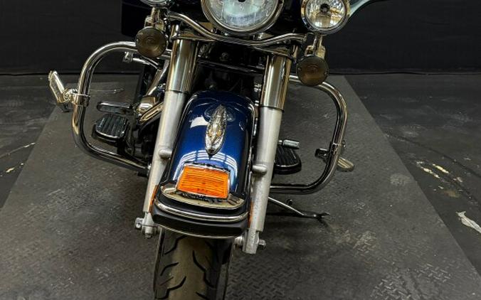 Harley-Davidson® Ultra Classic® Electra Glide® 2013 FLHTCU BLUE