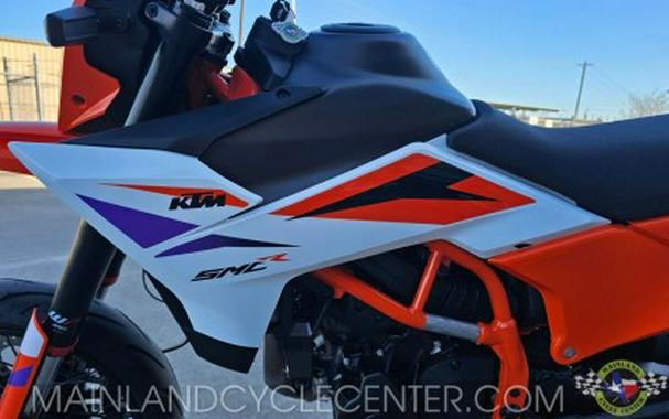 2026 KTM 390 SMC R