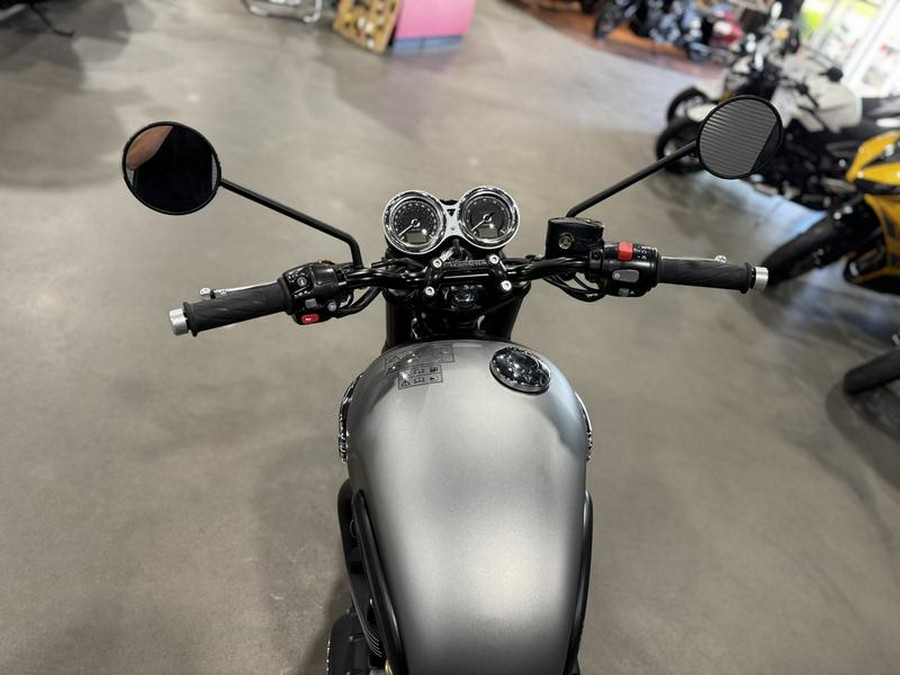 2026 Triumph Bonneville T120 Black Matt silver ice