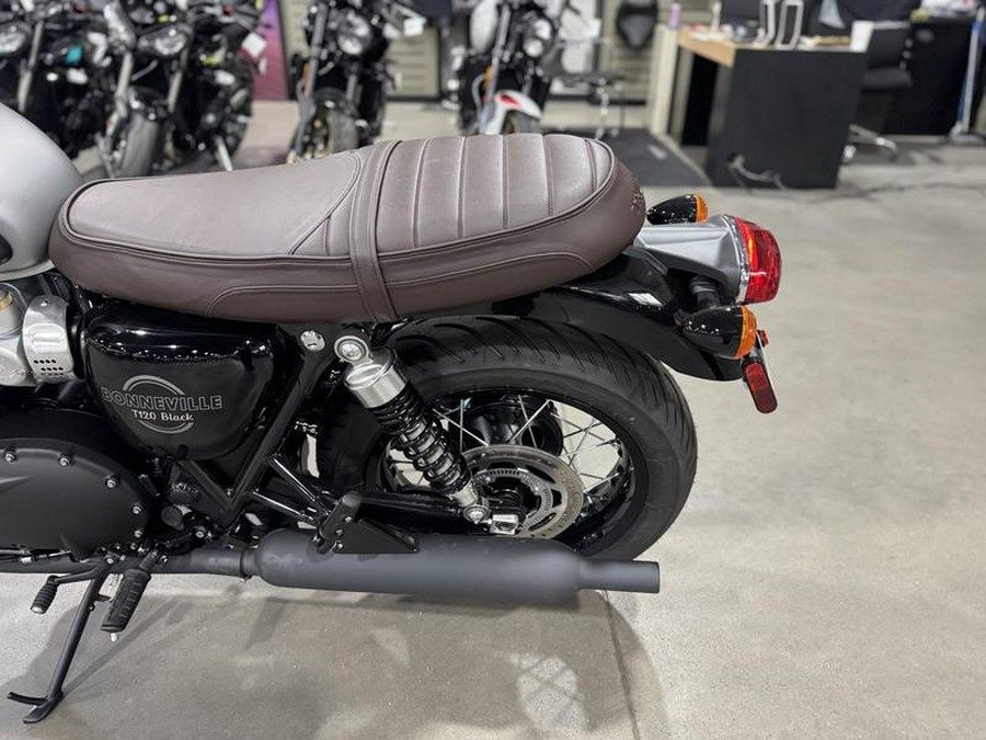 2026 Triumph Bonneville T120 Black Matt silver ice