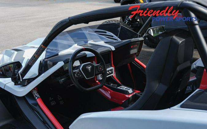 2024 SLINGSHOT SLINGSHOT ROUSH AUTODRIVE, RACETRACK RED