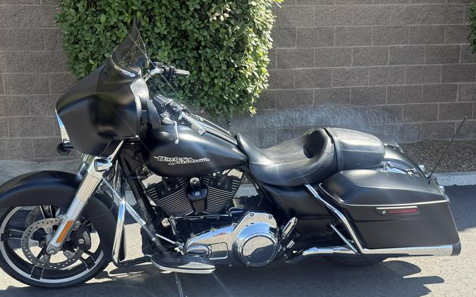 FLHXS 2016 Street Glide® Special