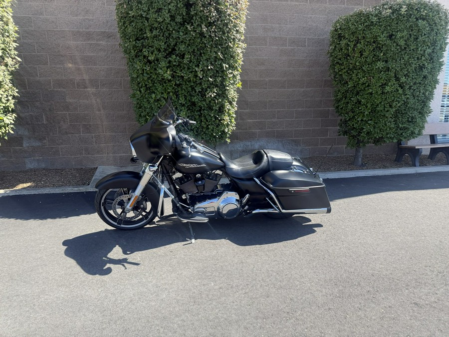 FLHXS 2016 Street Glide® Special