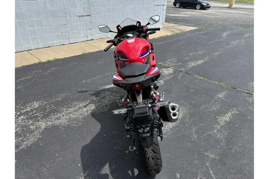 2025 Honda CBR500R ABS