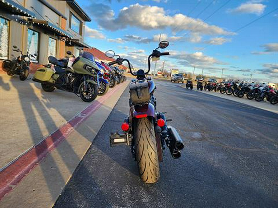 2025 Indian Motorcycle Chief Bobber Dark Horse®