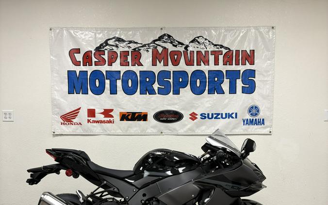 2026 Kawasaki Ninja ZX-10R Metallic Flat Spark Black/Ebony - K0782A