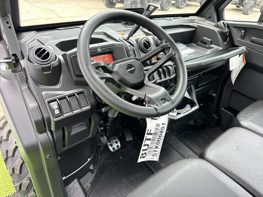 2026 Can-AM DEFENDER DPS CAB HD10