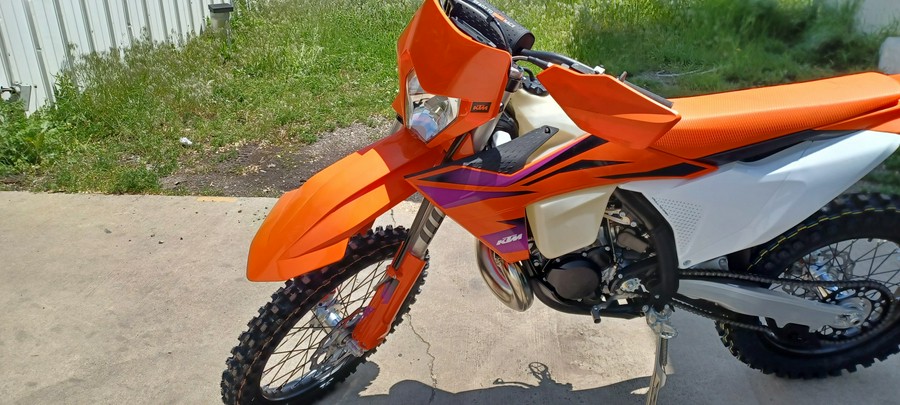 2024 KTM XC 300 W