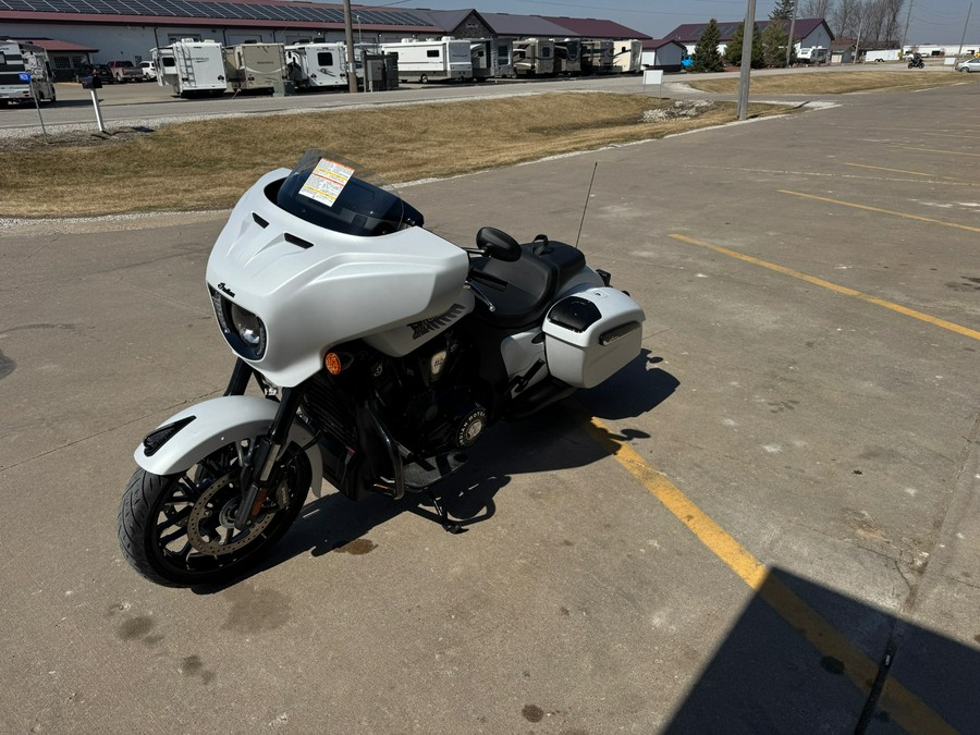 2025 Indian Motorcycle Chieftain® PowerPlus Dark Horse with 112 and PowerBand Audio Package