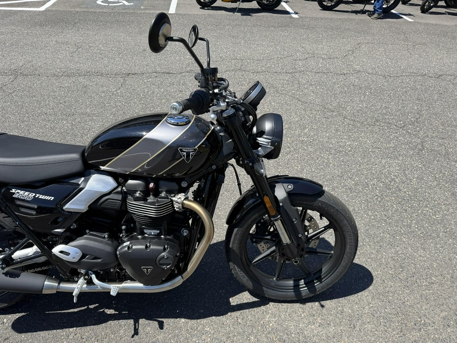 2025 Triumph Speed Twin 900 - PHANTOM BLACK