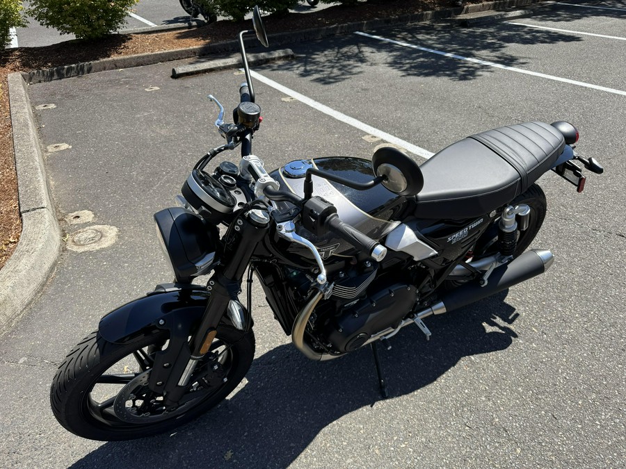 2025 Triumph Speed Twin 900 - PHANTOM BLACK