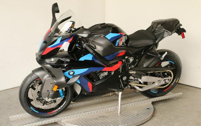 2026 BMW M 1000 RR