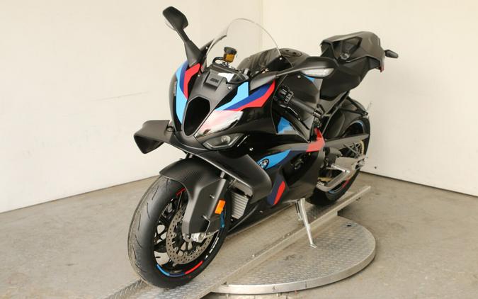 2026 BMW M 1000 RR