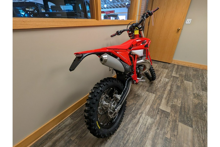 2026 250 RR X-PRO 2-Stroke - Beta Motorcycles