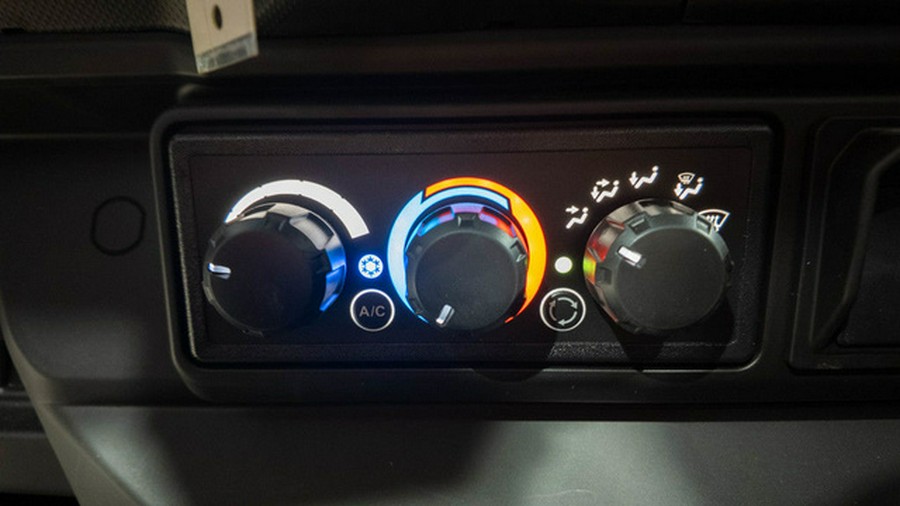 2026 Can-Am Defender XT CAB HD11 With 10.25 In.Display