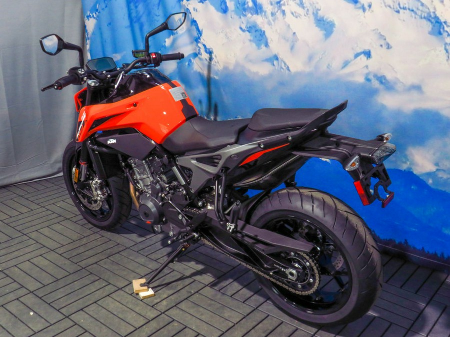 2024 KTM 790 Duke