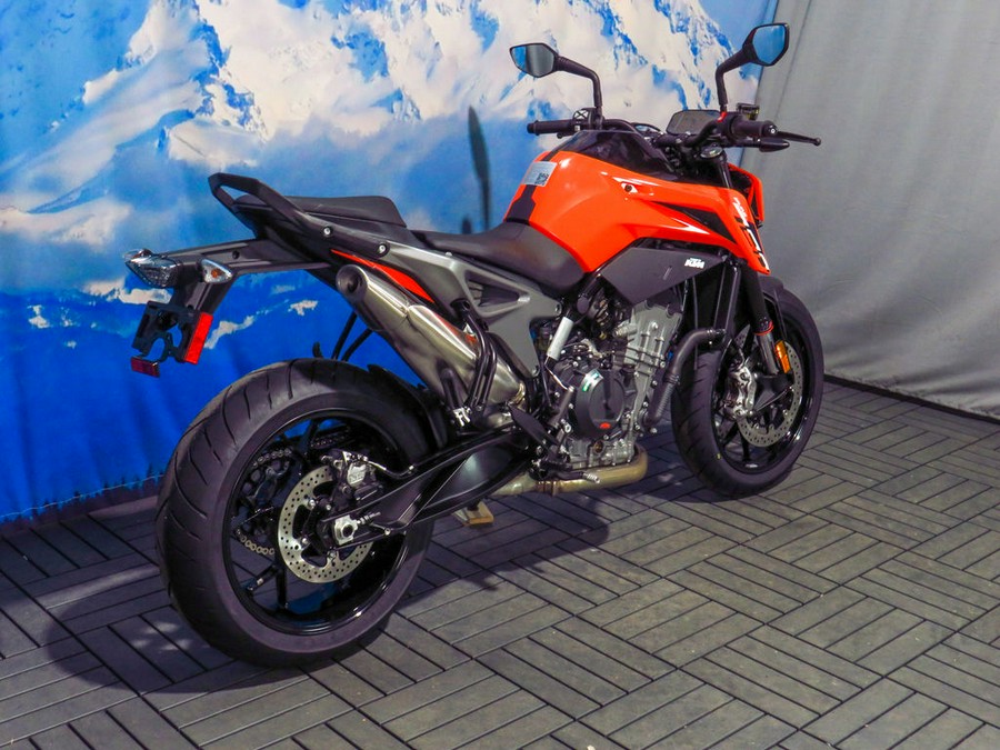 2024 KTM 790 Duke