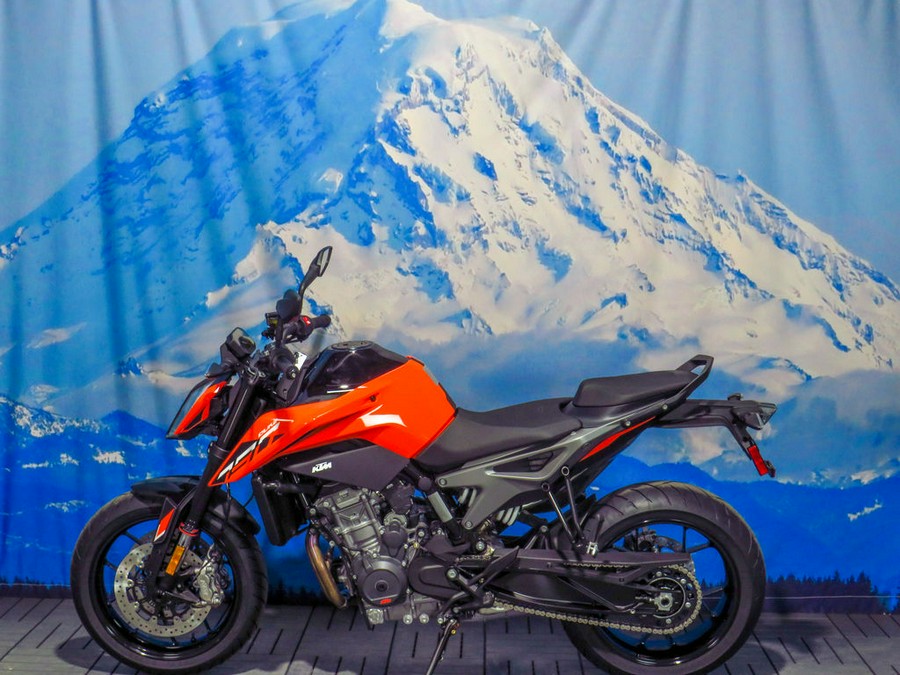 2024 KTM 790 Duke