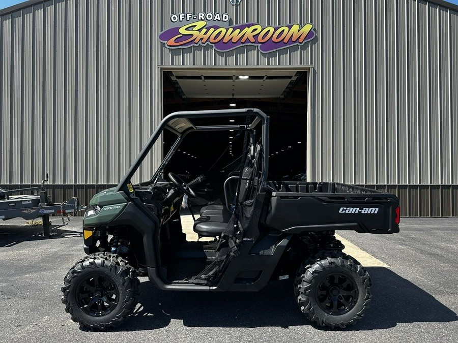 2024 Can-Am® Defender DPS HD10 Tundra Green