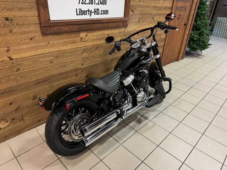 2020 Harley-Davidson® Softail Slim® Vivid Black FLSL
