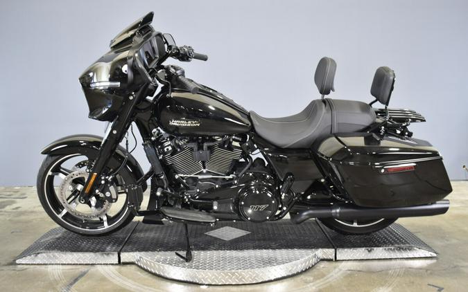 2025 Harley-Davidson Street Glide FLHX