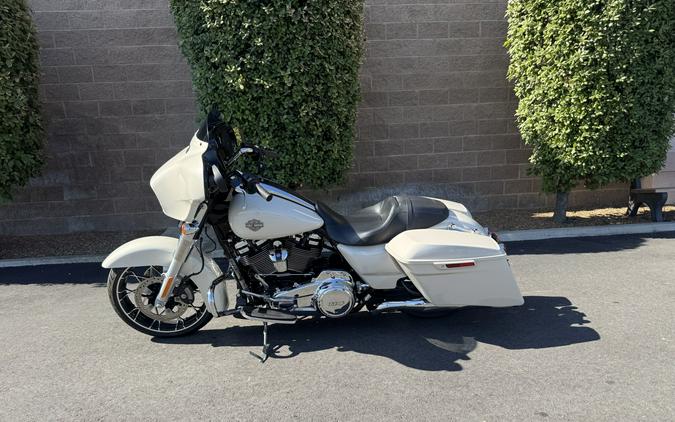 FLHXS 2022 Street Glide® Special