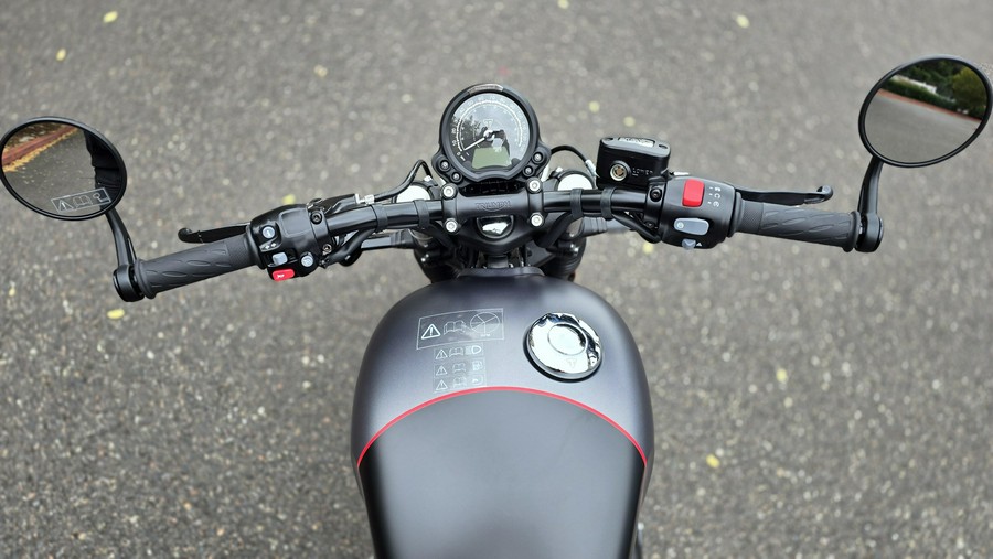 2027 Triumph BONNEVILLE BOBBER