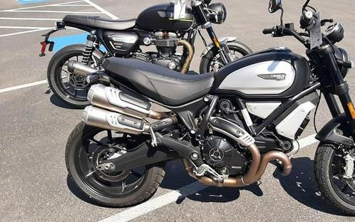 2022 Ducati Scrambler Icon Dark Review [10 Fast Facts]