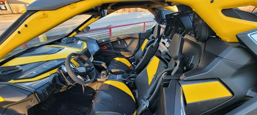 2024 Can-Am Maverick R X RS 999T DCT