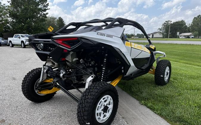 2024 Can-Am® Maverick R 999T DCT