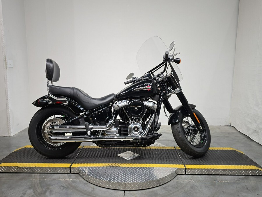 FLSL 2020 Softail Slim®