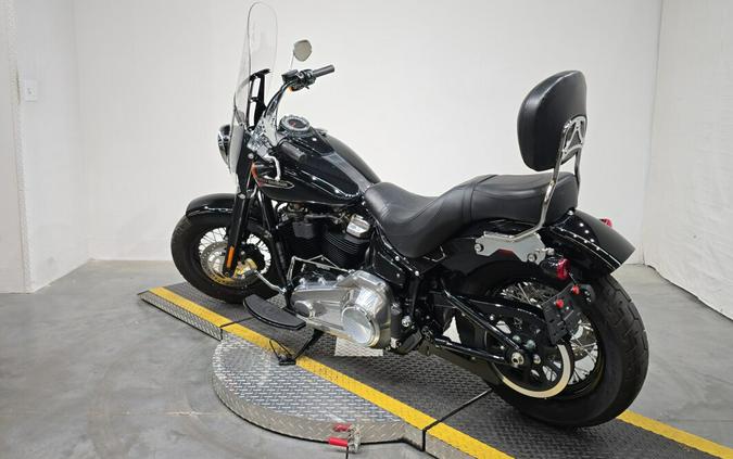 FLSL 2020 Softail Slim®