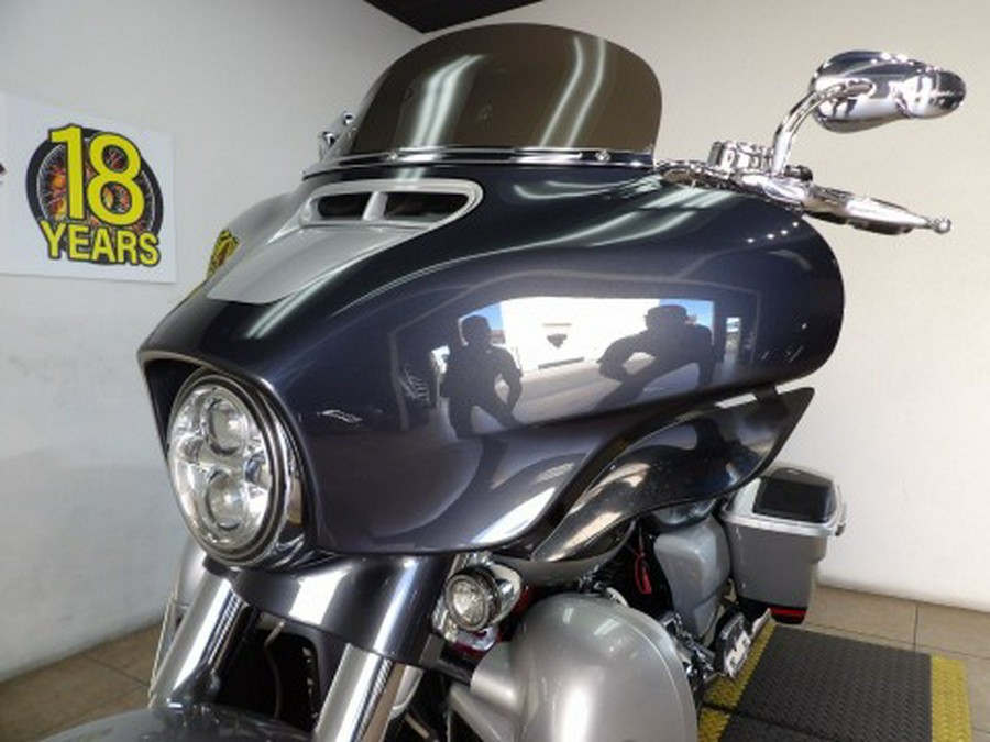 2019 Harley-Davidson CVO™ Street Glide®