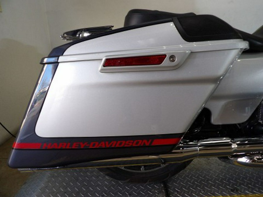 2019 Harley-Davidson CVO™ Street Glide®