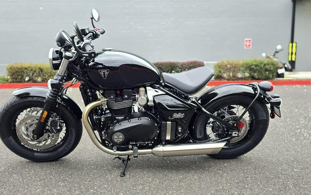 2027 Triumph BONNEVILLE BOBBER
