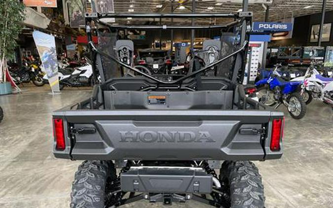 2025 Honda Pioneer 1000 Deluxe