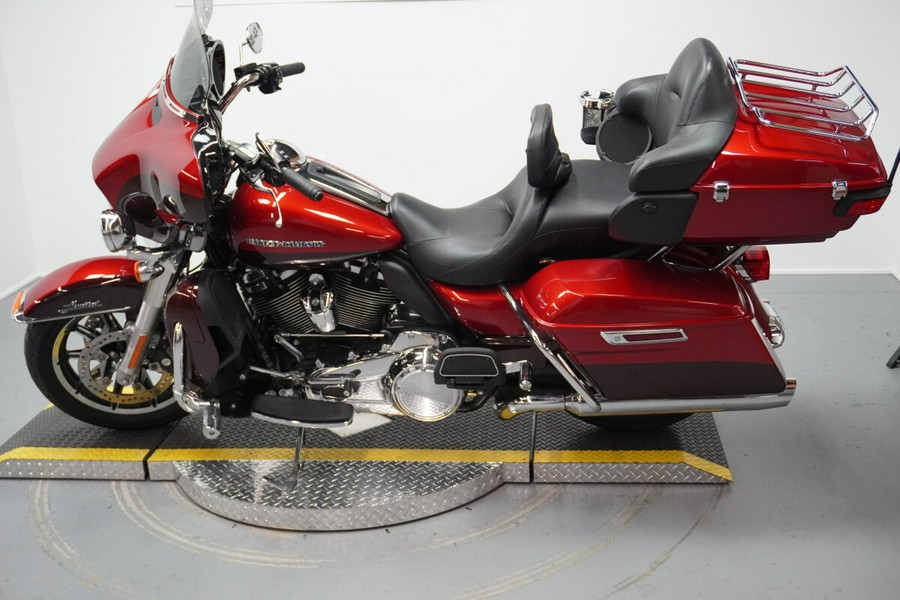 2018 Harley-Davidson® Ultra Limited Wicked Red/Twisted Cherry