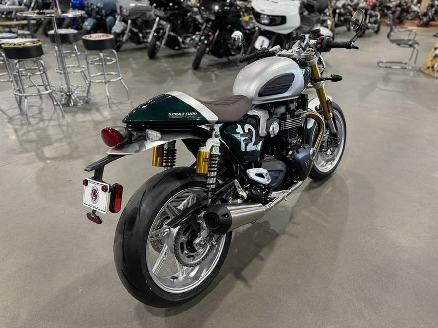 2026 Triumph Speed Twin 1200 Cafe Racer Edition Aluminium silver / Competition green
