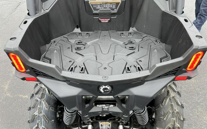 2024 Can-Am™ Maverick™ Trail DPS 1000