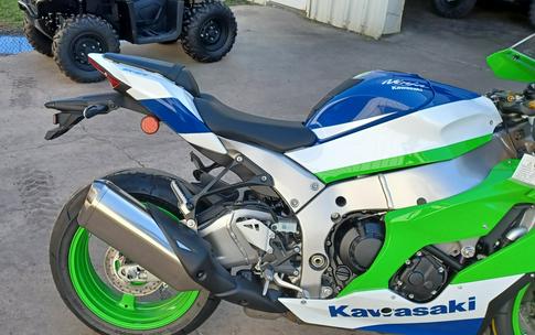 2024 Kawasaki Ninja® ZX™-10R 40th Anniversary Edition ABS