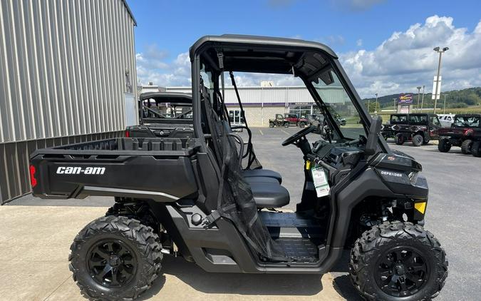 2024 Can-Am® Defender DPS HD9 Timeless Black