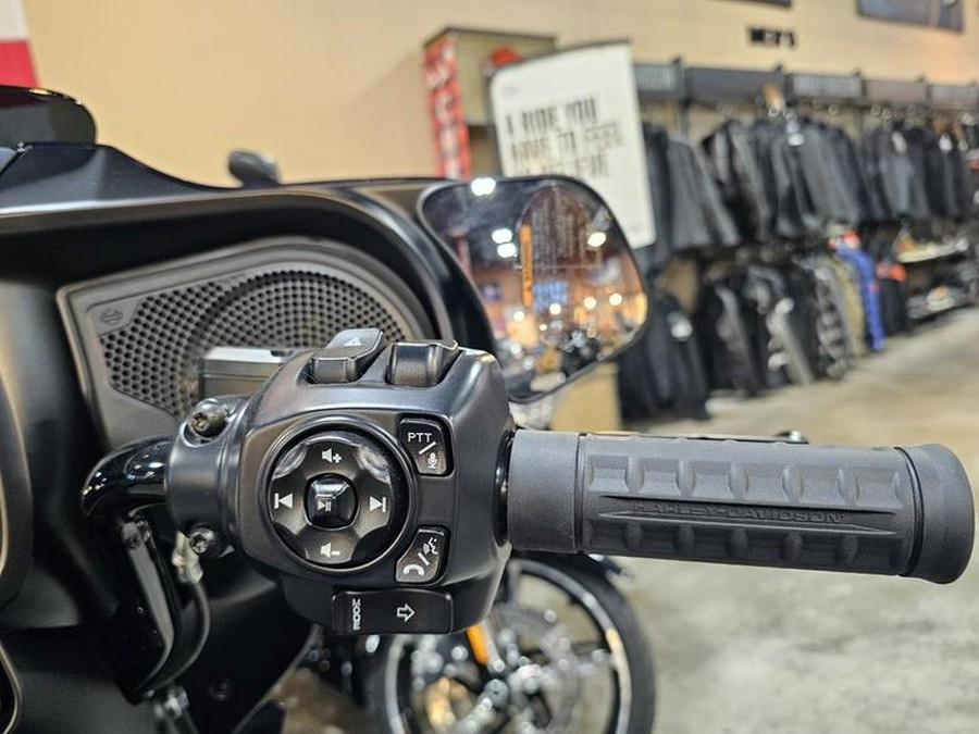 2025 Harley-Davidson® FLHX - Street Glide®